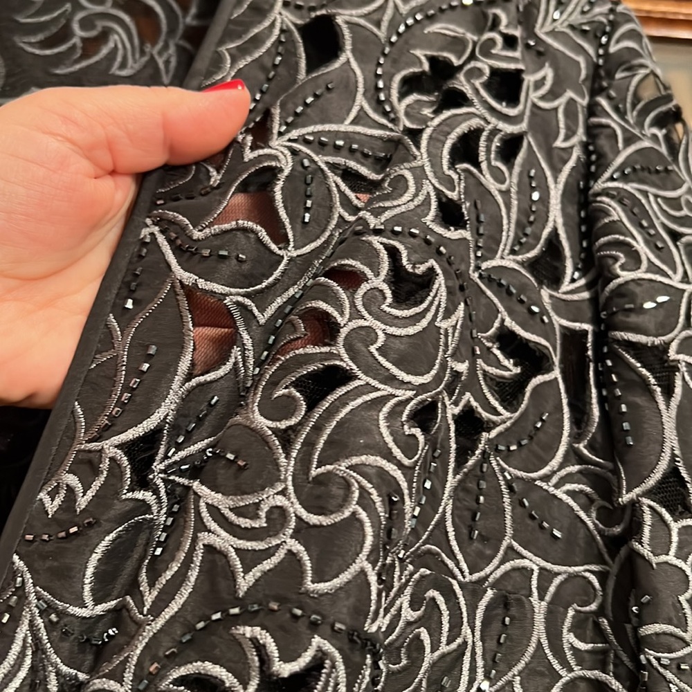 DAYMOR COUTURE Dress - Picture 5 of 8